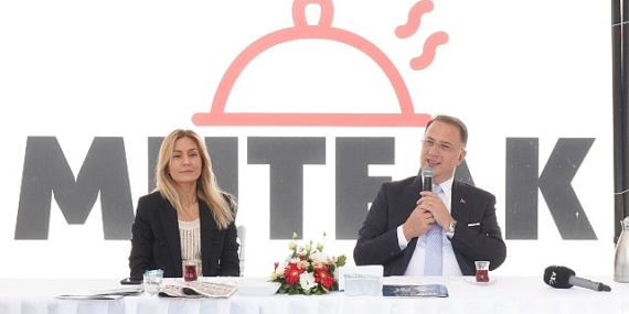 Beylikdüzü Belediye Başkanı Mehmet Murat Çalık Beslenme saati uygulaması, tüm Türkiye’ye örnek oldu.