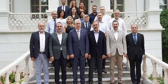 Ege Üniversitesinde İzmir Körfezi’ndeki çevresel sorunların çözümü ile ilgili toplantı yapıldı