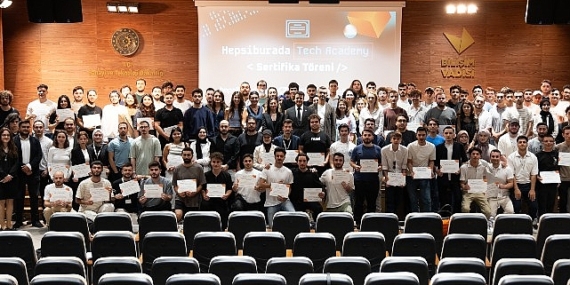 Geleceğin Teknoloji Liderlerine Hepsiburada ve 42 Türkiye İş Birliğiyle Staj İmkanı