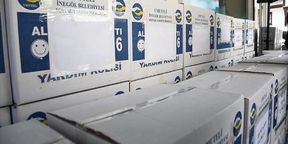 İnegöl Belediyesi’nden 1500 Öğrenciye Kırtasiye Yardımı