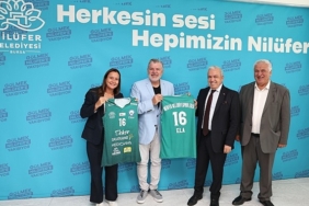 nilufer-belediyespor-kadin-voleybol-takiminin-ana-sponsoru-eker-bJzVfvYv.jpg