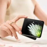 tecno-phantom-v-flip2-5gyi-tanitti-ikonik-estetik-yenilikci-yapay-zeka-ile-futuristik-yaklasim-yK216cwa.jpg