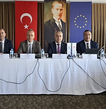 turkiye-ortak-tarim-politikasi-agi-26-bolgesel-izleme-ve-degerlendirme-toplantisi-izmirde-gerceklestirildi-1YcmIeq6.jpg