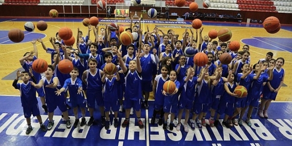 Yaz spor okullarından 25 bin kişi yararlandı
