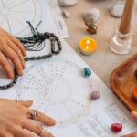 yeni-ilgi-odagi-cin-astrolojisi-egitimine-katilin-ABwBBOPA.jpg