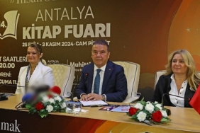 14-antalya-kitap-fuari-kapilarini-acmaya-hazirlaniyor-2qniMHDt.jpg