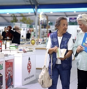 bas-taci-buyuklerimiz-kitap-fuarina-konuk-oldu-3HOXlvbP.jpg