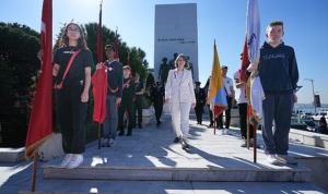 baskan-dedetas-29-ekim-cumhuriyet-bayrami-dolayisiyla-personeliyle-bayramlasti-1KyfR7Pv.jpg