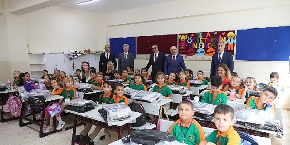 Bayrampaşa Belediyesi’nden eğitime büyük destek