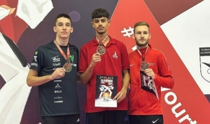 buyuksehirin-sporculari-izmire-madalyalarla-dondu-7VgWGvhV.jpg