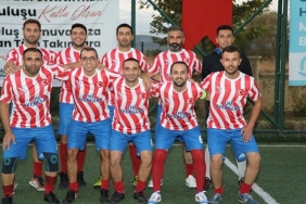 edremit-belediyesi-cumhuriyet-kupasi-futbol-turnuvasi-basladi-6RXitzdk.jpg