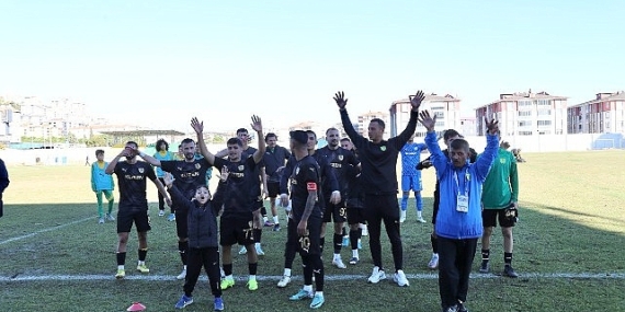 Edremitspor farklı kazandı