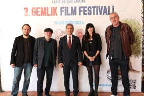 festivalin-acilis-konusmasini-gemlik-belediye-baskani-sukru-deviren-yapti-XvKLSQQJ.jpg