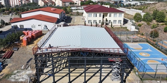 İBB’den 15 okula yeni spor salonu.