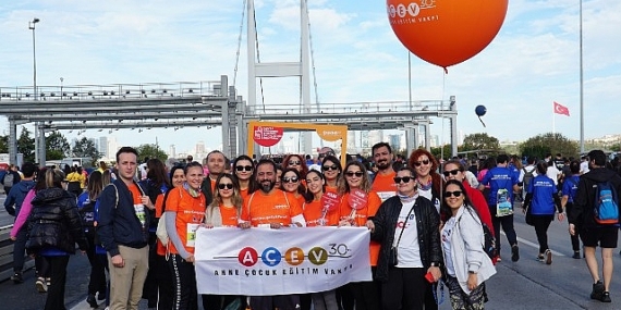 İstanbul Maratonu’nda çocuklar için AÇEV’le koşmak isteyenler, 14 Ekim’e kadar kayıt olabiliyor.
