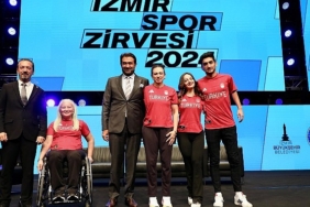 iz-birakan-sporcular-izmir-spor-zirvesinde-AOAaFi75.jpg