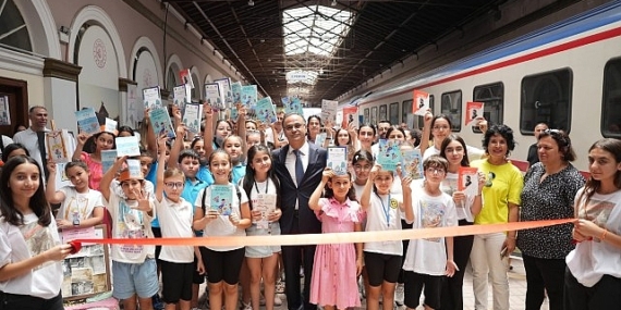 İzmir İl Milli Eğitim Müdürlüğü’nden Geleceğin Yazarlarına İlham Verecek Proje: “Küçük Eller Güçlü Kalemler”