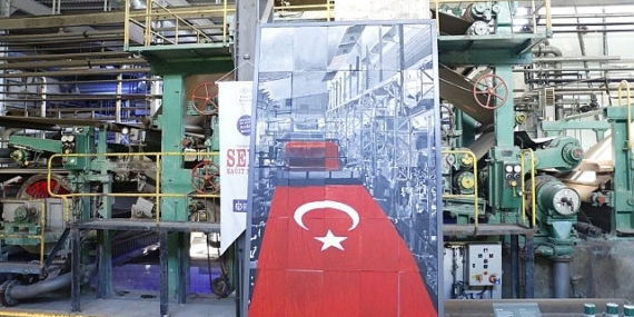 Kağıt müzesinde Cumhuriyeti tuvallere işlediler