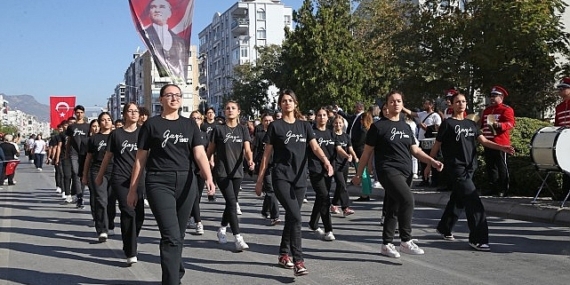 Karşıyaka’yı bayram coşkusu sardı!