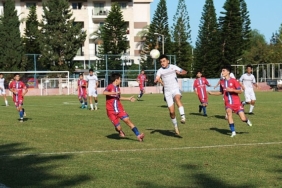 kemer-belediye-merkez-spor-evinde-galip-ykfzZdMT.jpg