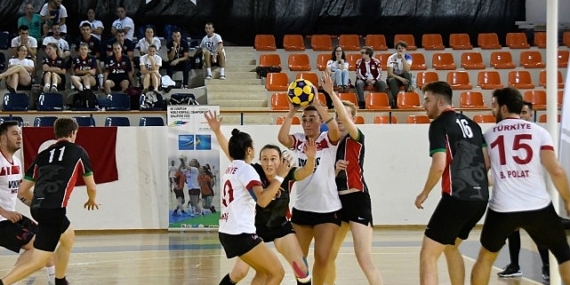 Kemer’de korfbol heyecanı