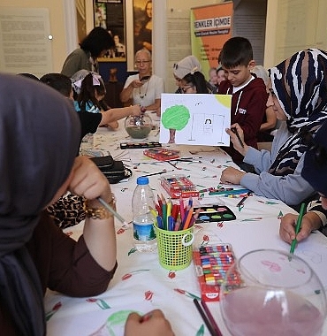 konak-belediyesinden-cocuklara-ve-annelerine-ozel-atolye-3TwM2gb4.jpg