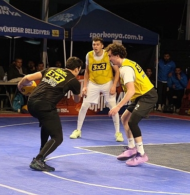 konyada-3x3-basketbol-turnuvasi-heyecani-yasandi-VL4fi93b.jpg