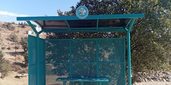 Kula’da Otobüs Duraklarının Bakımları Yapıldı