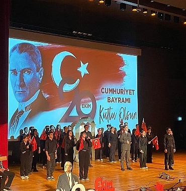 losev-cumhuriyetin-101-yilini-coskuyla-kutladi-OU8dMymF.jpg
