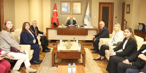 MHP İl Başkanı Batı ve yönetimi, Başkan Büyükakın’ı ziyaret etti