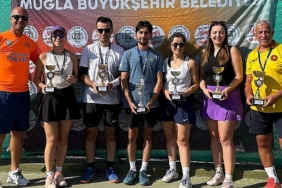 mugla-buyuksehir-belediyesi-6-geleneksel-cumhuriyet-kupasi-karma-tenis-turnuvasi-dalamanda-yapildi-tuWLcFjn.jpg