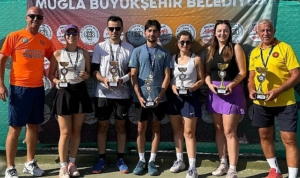 mugla-buyuksehir-belediyesi-6-geleneksel-cumhuriyet-kupasi-karma-tenis-turnuvasi-dalamanda-yapildi-tuWLcFjn.jpg