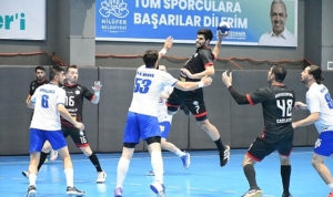 nilufer-belediyespor-zirve-yuruyusunu-surduruyor-SvQ2UI9v.jpg