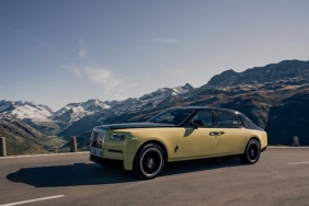 rolls-royce-goldfinger-filminin-60-yili-serefine-ozel-phantom-extended-modelini-tanitti-JTyOWA4k.jpg