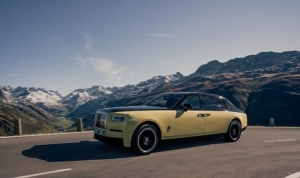 rolls-royce-goldfinger-filminin-60-yili-serefine-ozel-phantom-extended-modelini-tanitti-JTyOWA4k.jpg
