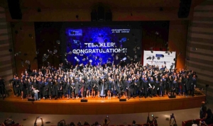 sabanci-universitesi-profesyonel-yuksek-lisans-programi-2024-mezunlarini-verdi-cELuFsQt.jpg
