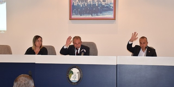 Salihli Belediye Meclisi, Mazlum Nurlu Başkanlığında Ekim Ayı Meclis Toplantısını Gerçekleştirdi.
