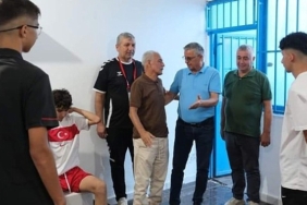 sarampolspor-baskanindan-baskan-topalogluna-kutlama-TkZ4ruwZ.jpg