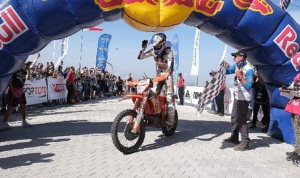 sea-to-sky-enduro-motosiklet-yarislari-sona-erdi-SJkHg51A.jpg