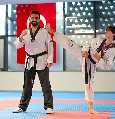 agm-sporcusu-milli-takim-adina-balkan-taekwondo-sampiyonasinda-JByTC3iZ.jpg