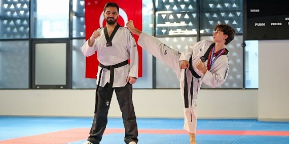 AGM Sporcusu Milli Takım Adına Balkan Taekwondo Şampiyonası’nda