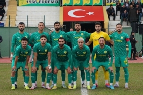 edremitspor-lideri-evinde-1-0-maglup-etti-Hhf1dtJF.jpg
