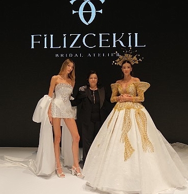 filiz-cekil-izmir-if-wedding-fashiondaki-acilis-defilesiyle-buyuledi-XeZ7kexu.jpg
