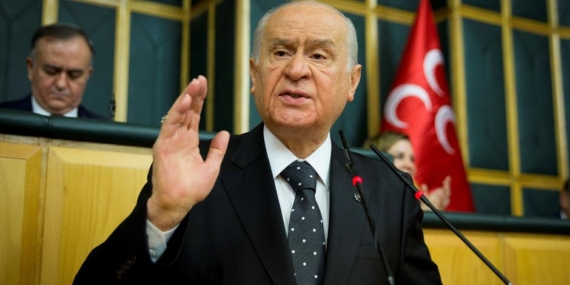MHP’de üç milletvekili istifa etti