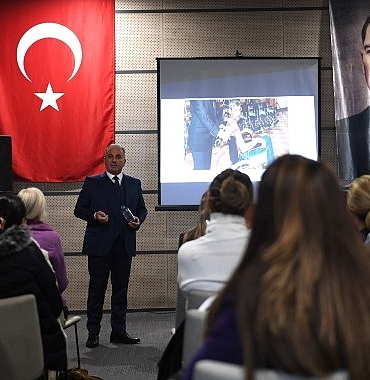 osmangazi-belediyesinden-engelli-bireyler-ve-aileleri-icin-seminer-DqLA7tOW.jpg