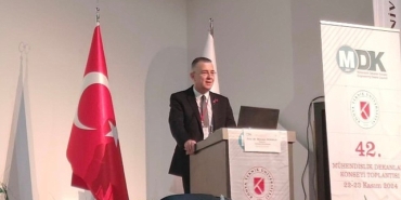 prof-dr-mehmet-durman-universitelerde-kaliteye-yapilan-yatirim-gelecege-yapilan-en-onemli-yatirimdir-fk2zGsye.jpg