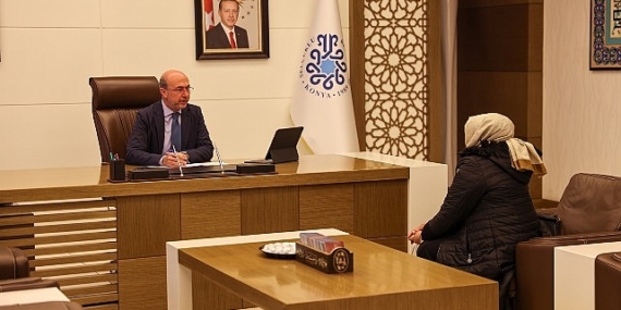 Selçuklu Belediye Başkanı Ahmet Pekyatırmacı, Selçuklu Belediyesi’nin önemli bir geleneği olan “Halk Günü Buluşmaları” kapsamında vatandaşları misafir etti