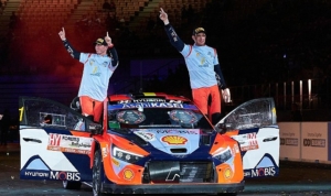 thierry-neuville-ve-martijn-wydaeghe-ikilisi-2024-wrc-dunya-pilotlar-sampiyonu-oldu-XGsgNkqf.jpg