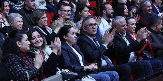 Agora Senfoni Orkestrası, Piyano Festivali’nde sokak hayvanları için sahne aldı