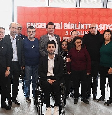 baskan-aydin-engelli-bireylerle-kahvaltida-bulustu-FO8ZwLkw.jpg